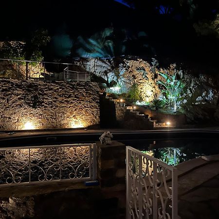 Meuble Tourisme 4*, Les Pieds Dans L'Eau, Villa Las Palmeras La Londe-les-Maures Exteriér fotografie